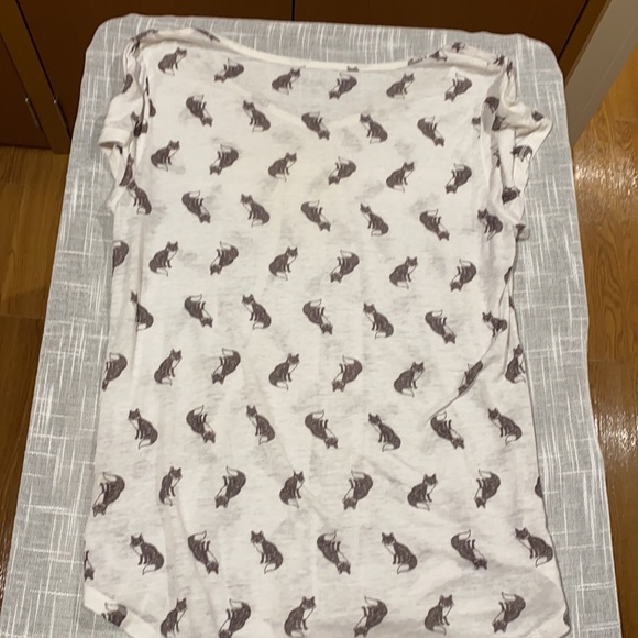DONATED.  Mudd XL white t-shirt with fox print - Picture 2 of 2